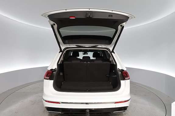 Volkswagen Tiguan Allspace 15 of 17