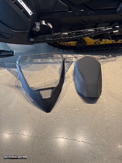Ski-Doo Tundra LE 600 ACE 2 MIL 6 of 6