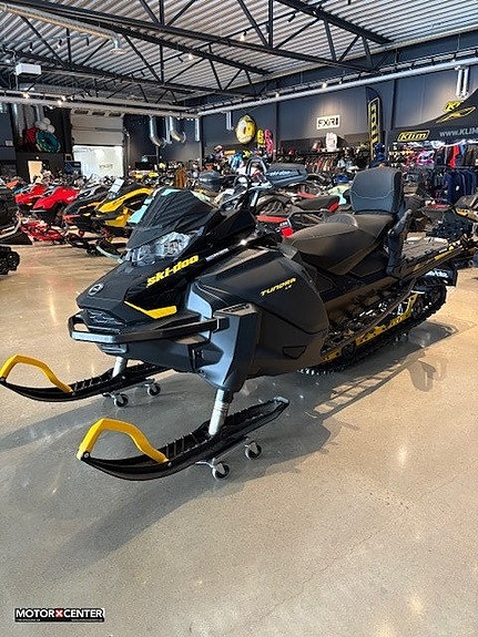 Ski-Doo Tundra LE 600 ACE 2 MIL 2 of 6