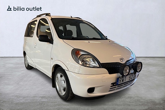 Toyota Yaris Verso 16 of 16