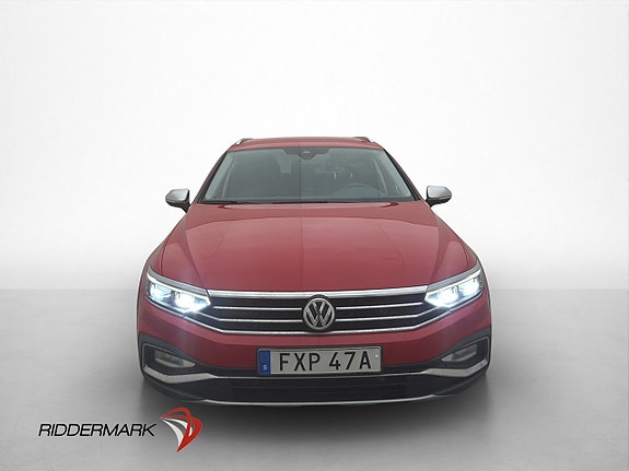 Volkswagen Passat Alltrack 2 of 30