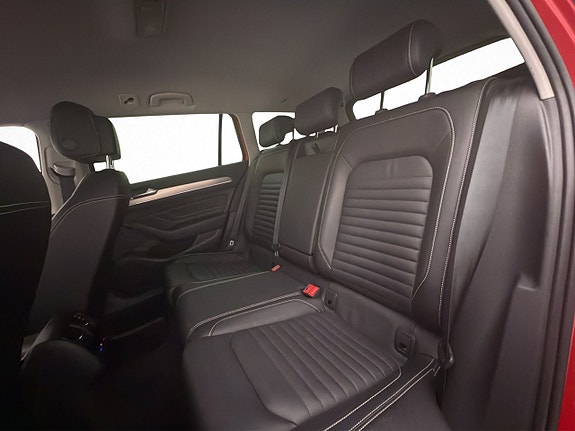 Volkswagen Passat Alltrack 24 of 30