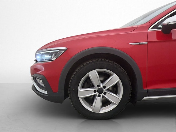 Volkswagen Passat Alltrack 29 of 30