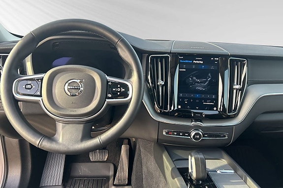 Volvo XC60 10 of 12