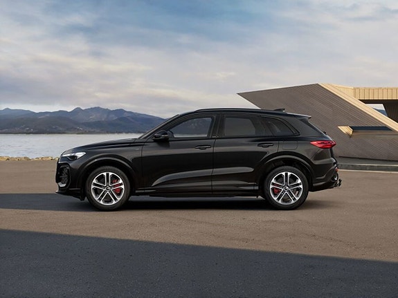 Audi Q5 2 of 5