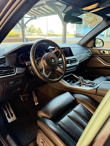 BMW X5 2 of 10