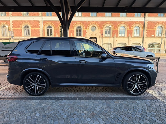 BMW X5 8 of 10