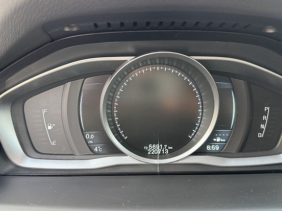 Volvo V70 9 of 9