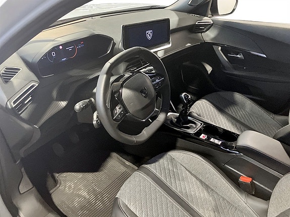 Peugeot 2008 4 of 5