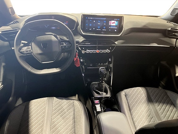 Peugeot 2008 6 of 15