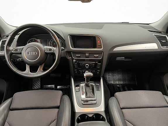 Audi Q5 10 of 27