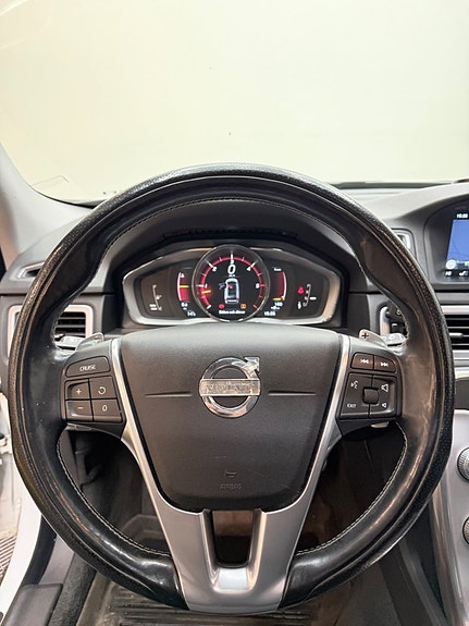 Volvo V70 8 of 15