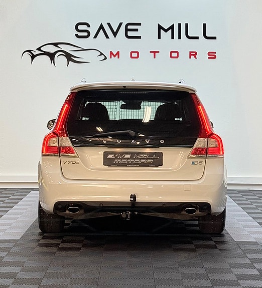 Volvo V70 3 of 15