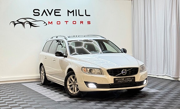 Volvo V70 2 of 15