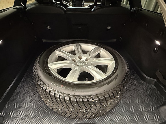 Volvo V90 7 of 16