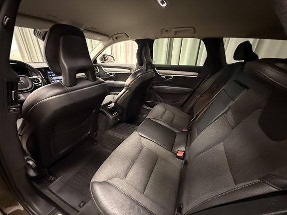 Volvo V90 9 of 16