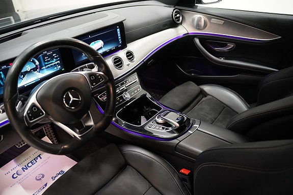 Mercedes-Benz E220 5 of 5