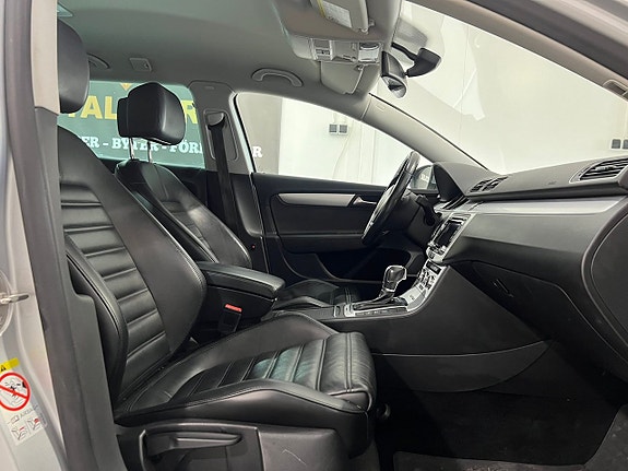 Volkswagen Passat Alltrack 20 of 26