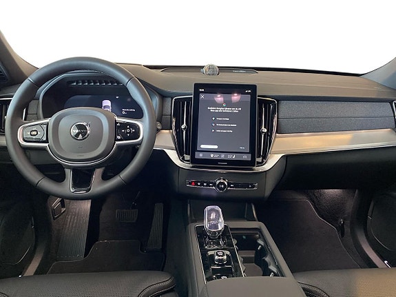 Volvo XC90 5 of 14