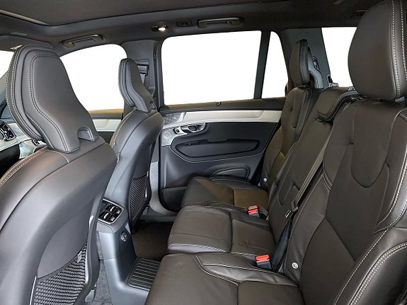 Volvo XC90 6 of 14