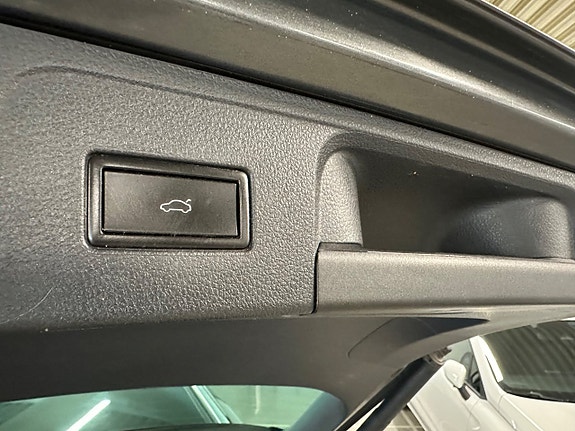 Volkswagen Passat 6 of 18