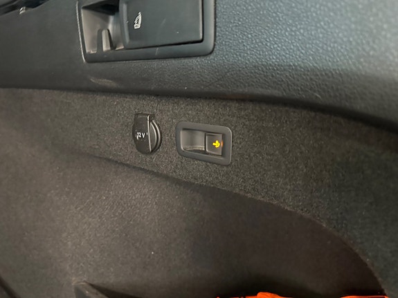 Volkswagen Passat 7 of 18