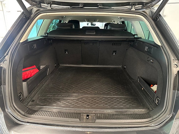 Volkswagen Passat 5 of 5