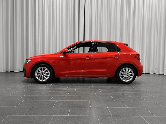Audi A1 2 of 5