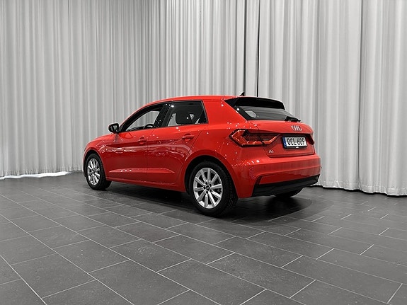 Audi A1 3 of 5