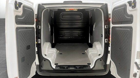 Kia PV5 10 of 12