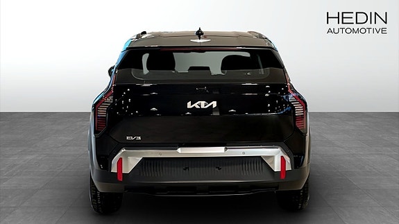 Kia EV3 8 of 22