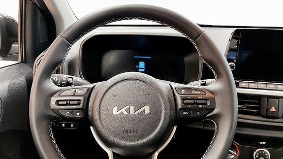 Kia Picanto 10 of 12