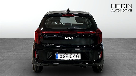 Kia Picanto 5 of 12