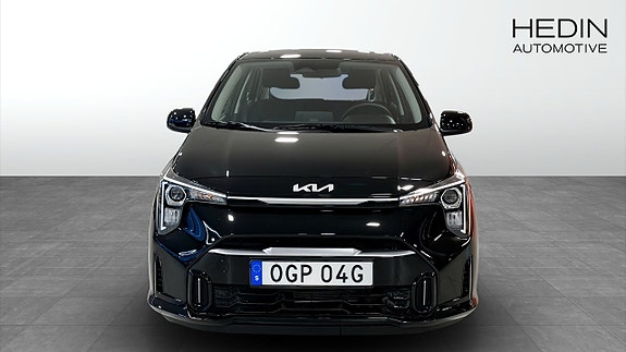 Kia Picanto 2 of 12