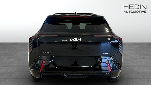 Kia EV4 5 of 10