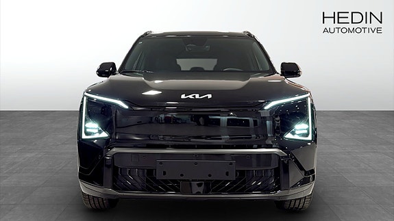 Kia EV5 2 of 15