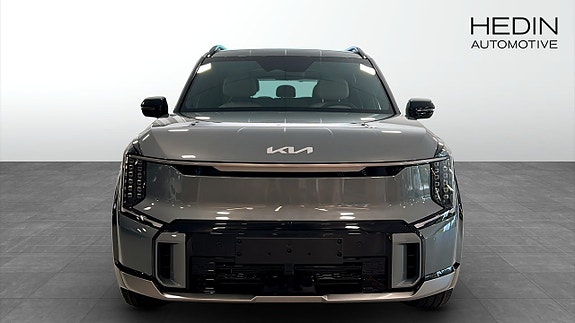 Kia EV9 8 of 13