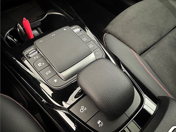 Mercedes-Benz A35 26 of 27