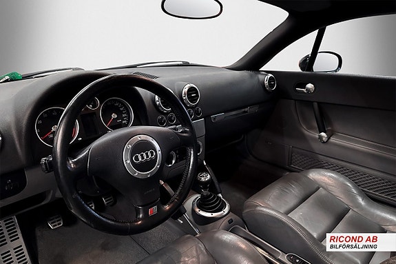 Audi TT 15 of 17