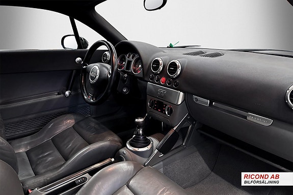 Audi TT 14 of 17