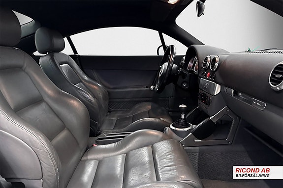 Audi TT 13 of 17