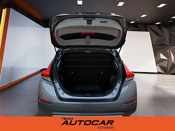 Nissan Leaf 6 of 20