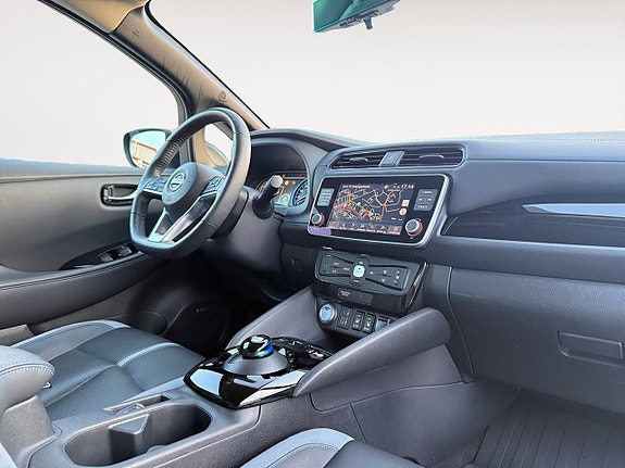 Nissan Leaf 11 of 20