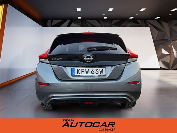 Nissan Leaf 7 of 20