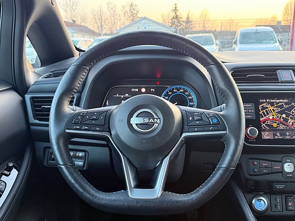 Nissan Leaf 16 of 20