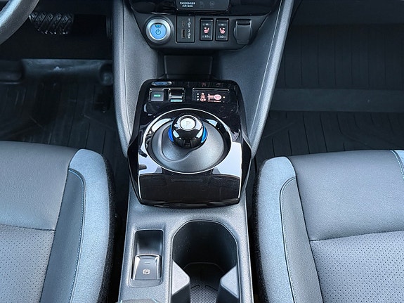 Nissan Leaf 14 of 20