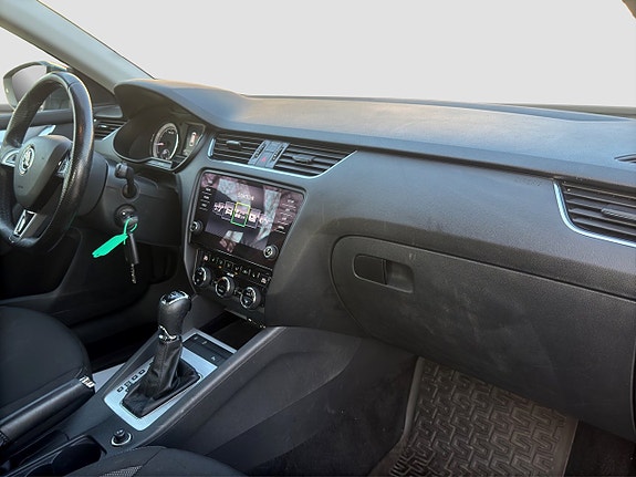 Skoda Octavia 14 of 19