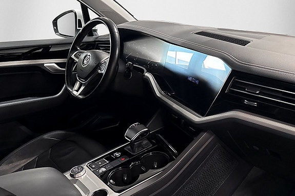 Volkswagen Touareg 15 of 30