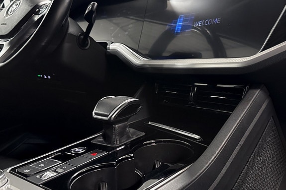 Volkswagen Touareg 24 of 30