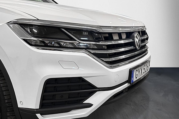Volkswagen Touareg 8 of 30